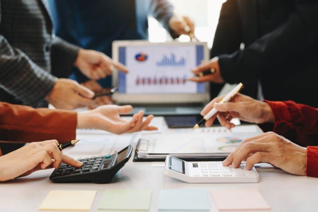 UAE warns businesses to keep tax records for 7 years or face penalties