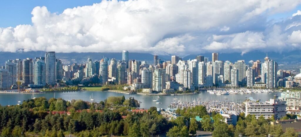 Canadian Home Sales Extend Recovery in July