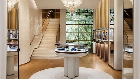 Largest De Beers London flagship debuts in Paris