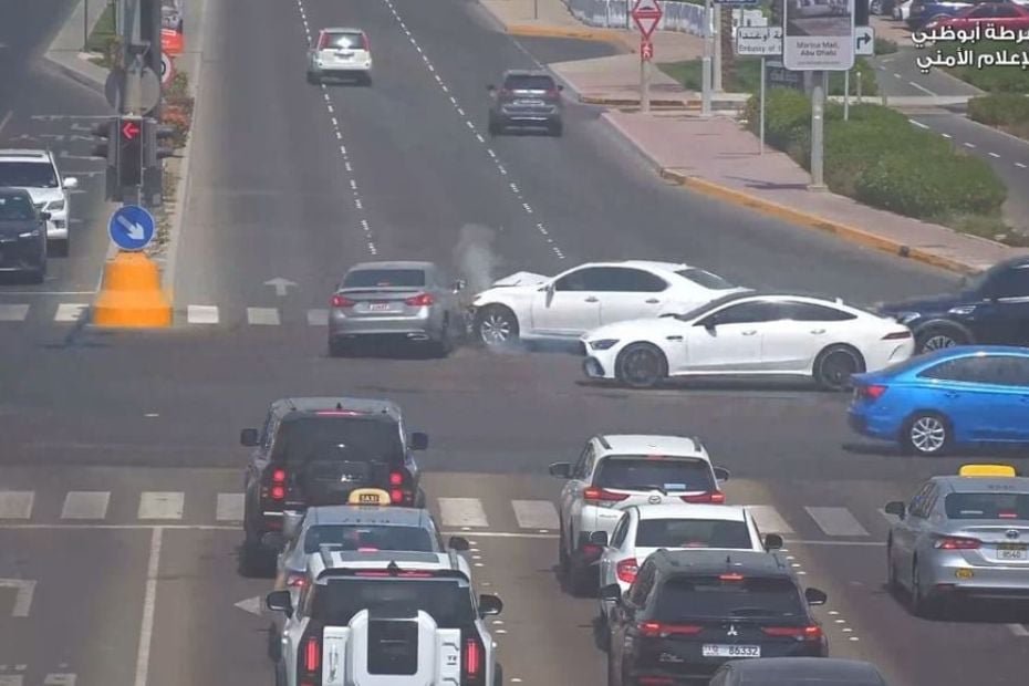 Distraction at Abu Dhabi intersections could cost drivers Dhs50,000